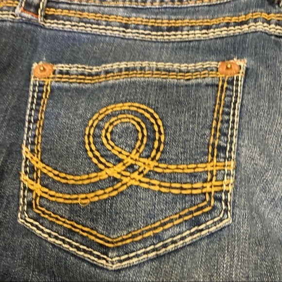 Seven7 Bootcut Petite Jeans - Picture 5 of 11